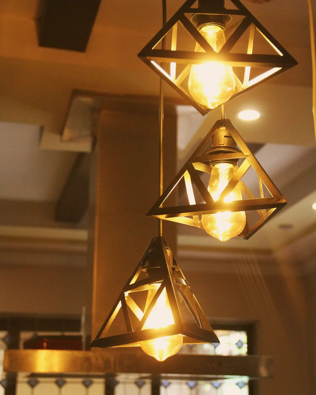 Small Triangle Pendant Light (Single)