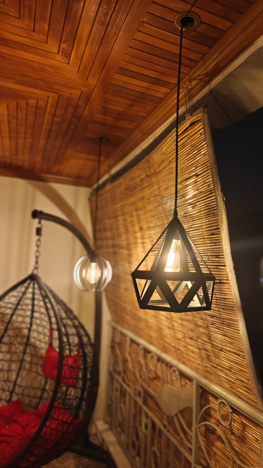 Big Diamond Shaped Pendant Light