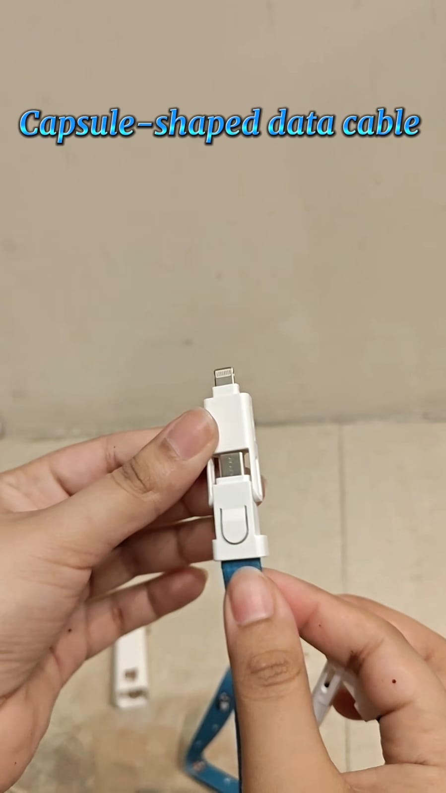 Capsule-shaped Data cable