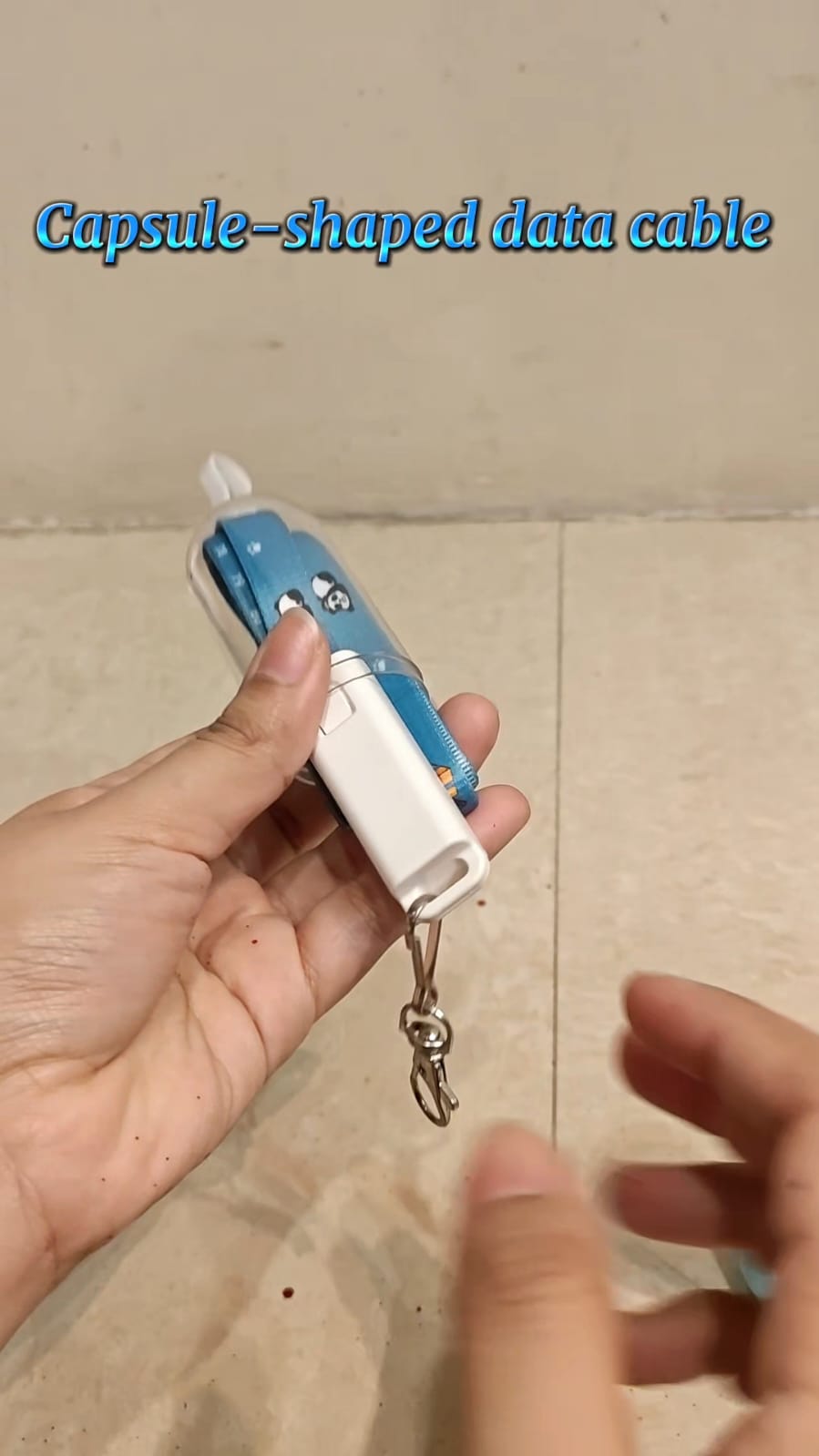 Capsule-shaped Data cable