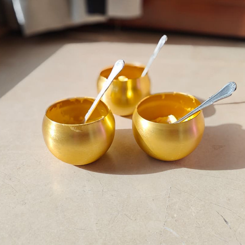 Small serving bowl