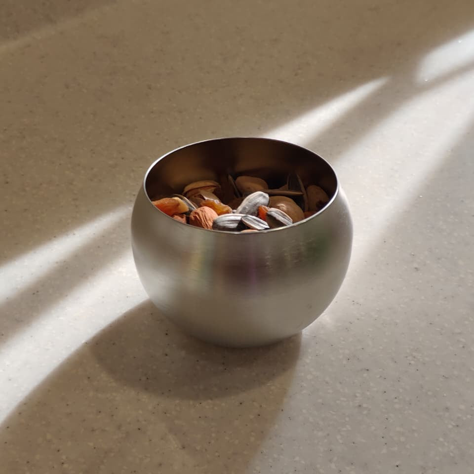 Small serving bowl
