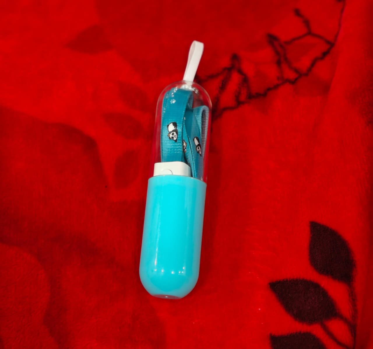 Capsule-shaped Data cable